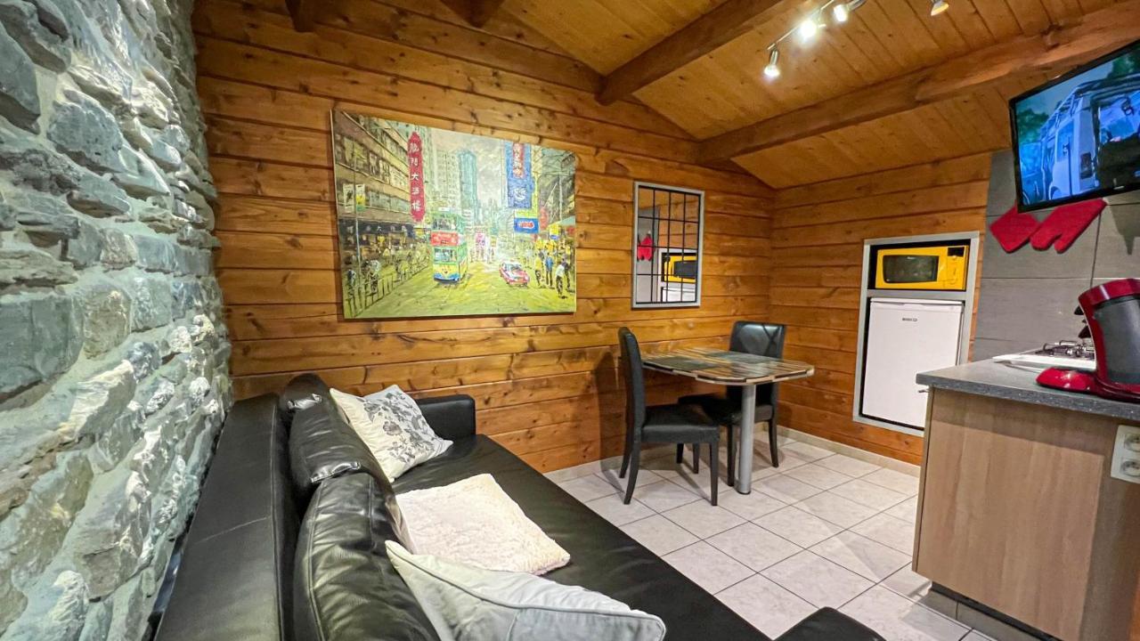 Au Chalet D'Isa Havelange ภายนอก รูปภาพ