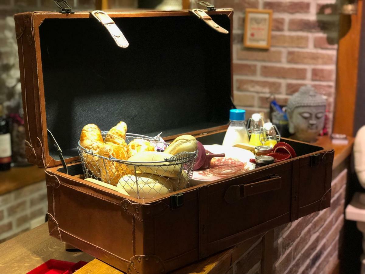 Au Chalet D'Isa Havelange ภายนอก รูปภาพ